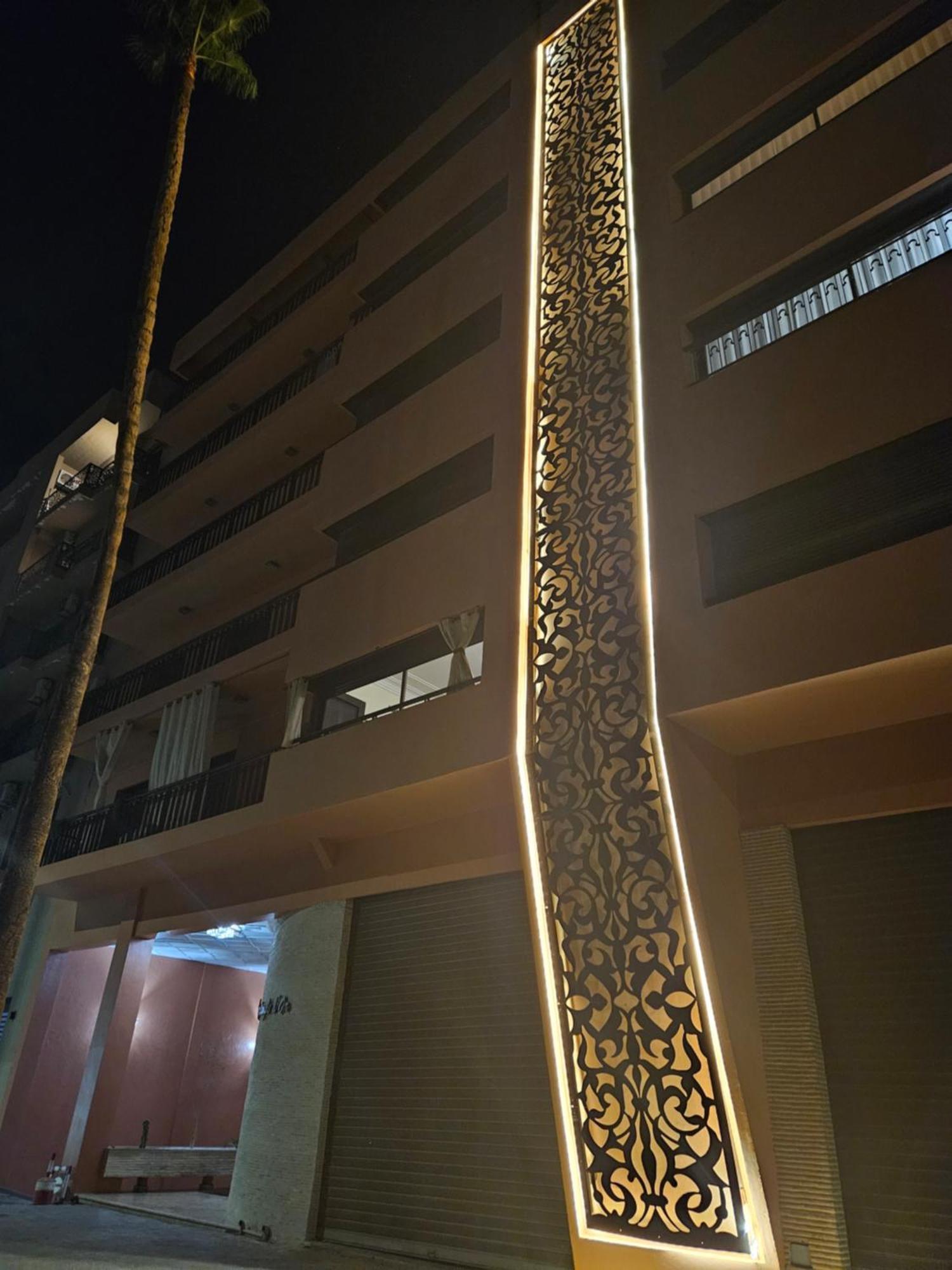 Charmant Duplex Au Coeur De Gueliz, Quartier Haut De Gamme De Marrakech มาร์ราเกช ภายนอก รูปภาพ