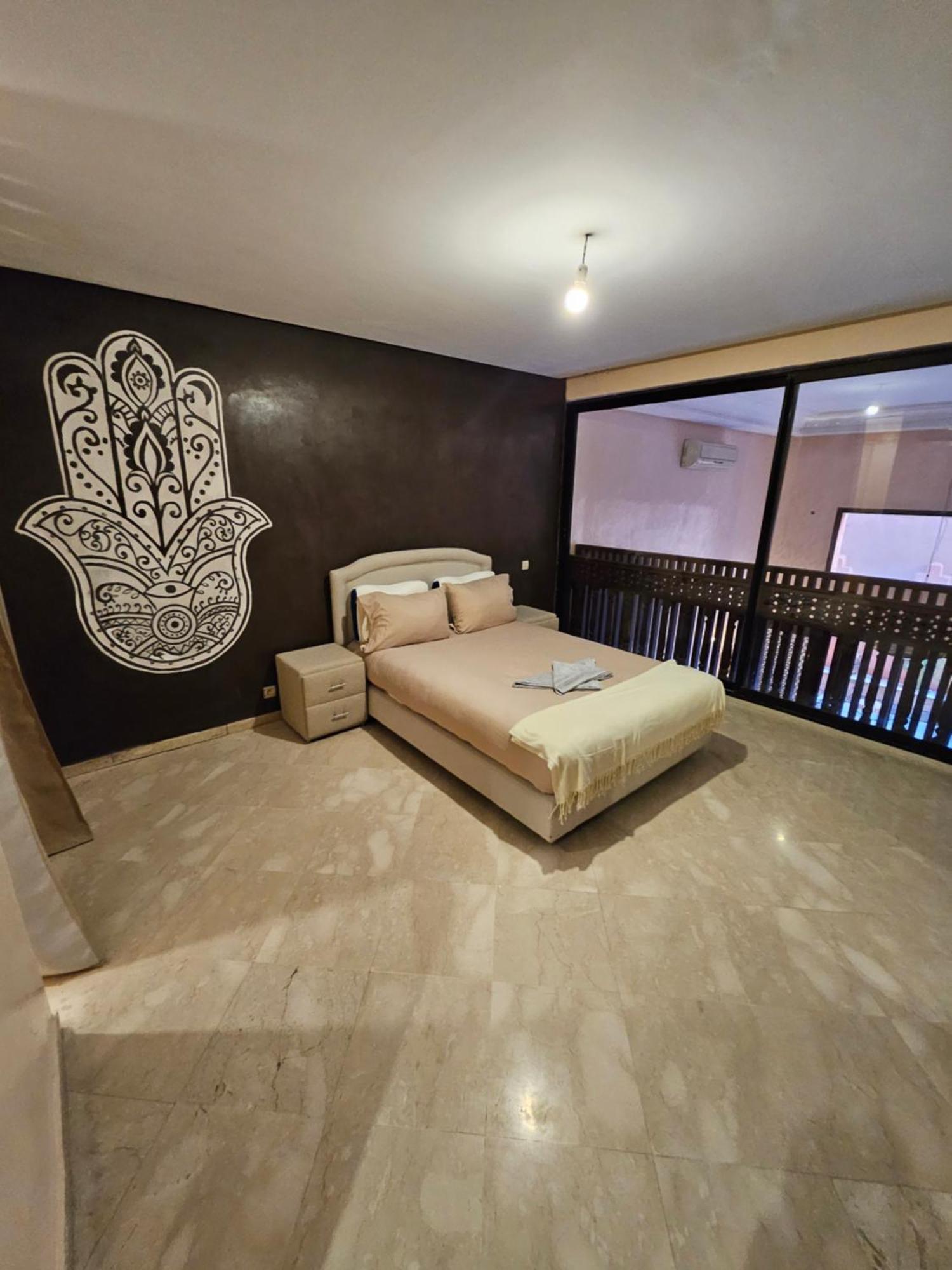 Charmant Duplex Au Coeur De Gueliz, Quartier Haut De Gamme De Marrakech มาร์ราเกช ภายนอก รูปภาพ